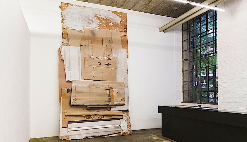 Wolfgang Ellenrieder: toP, 2013, Pigmentdruck auf Forex, Holzkonstruktion, 512 x 283 x 90 cm, installation view, Josef Filipp Galerie 2014

